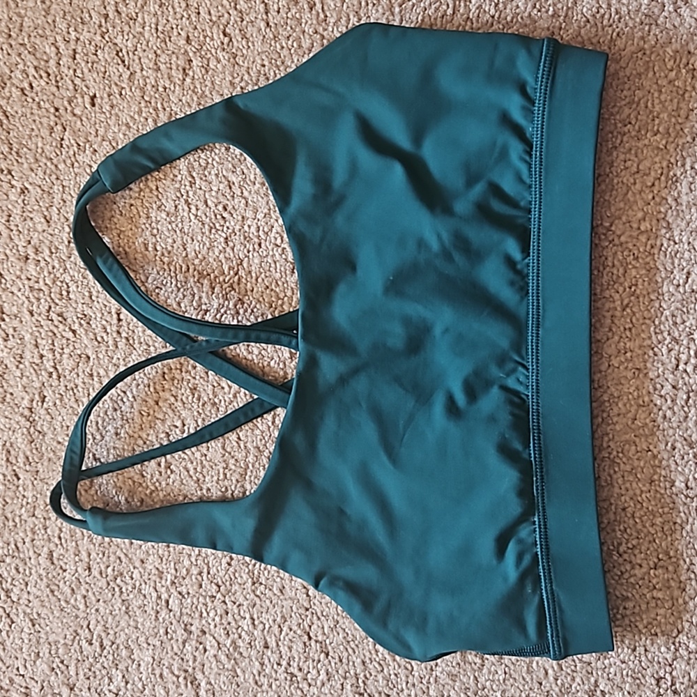 Lululemon sports bra